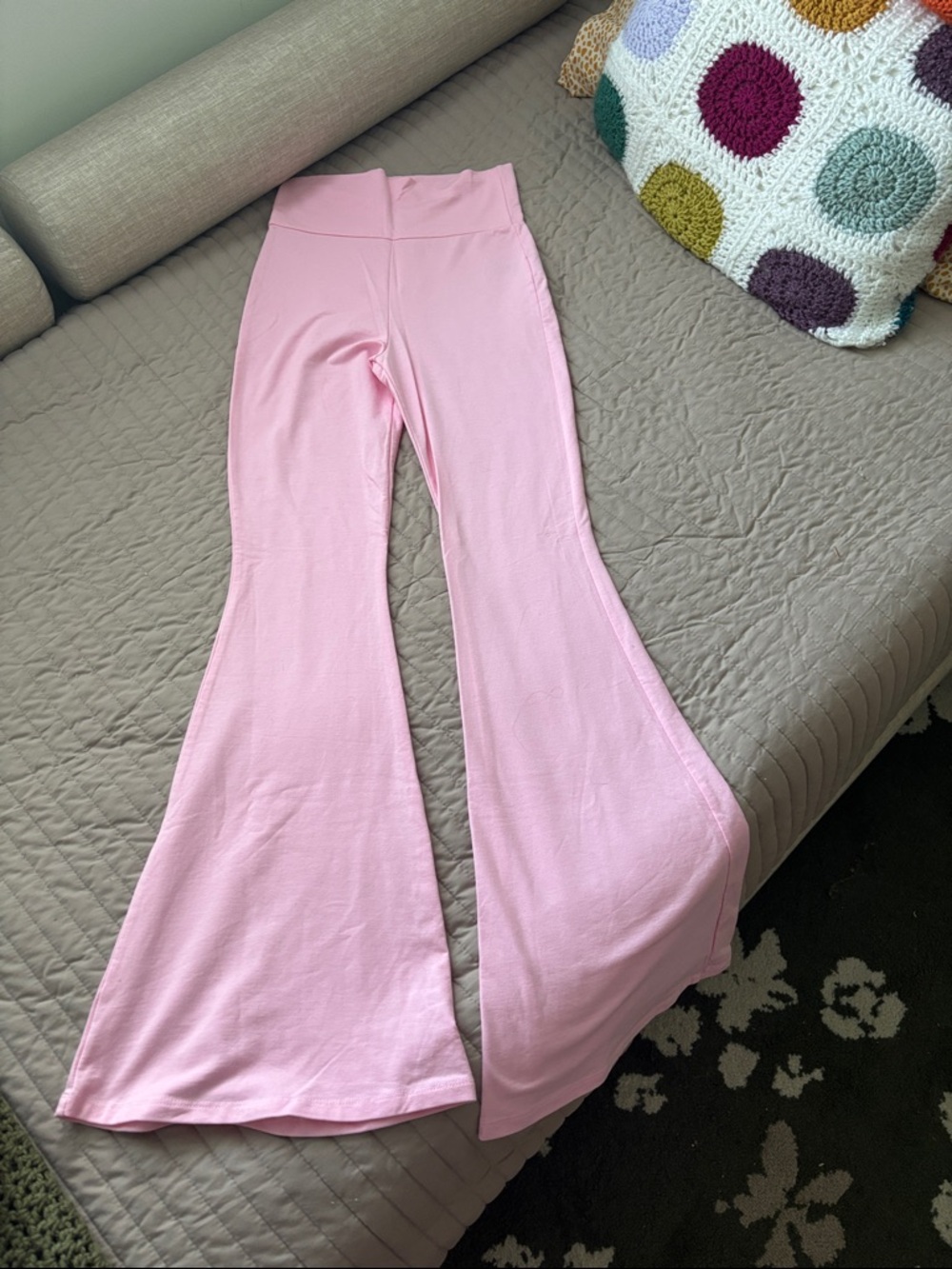 Edikted Pink Flare Leggings